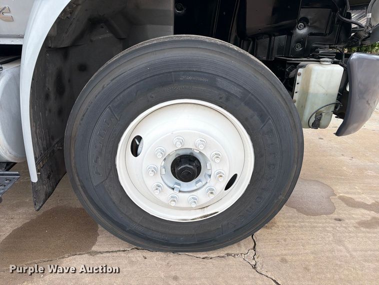 image for item EA7388 2020 International MV607 refrigerated truck