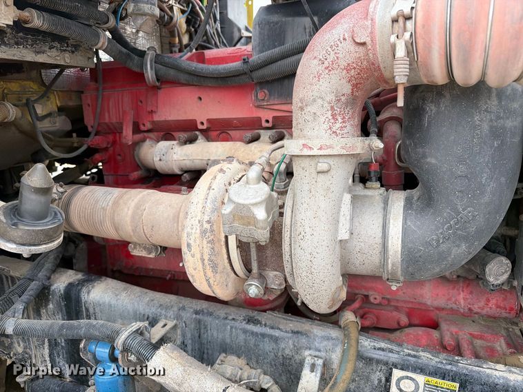 image for item ED0068 2007 Kenworth T800 semi truck