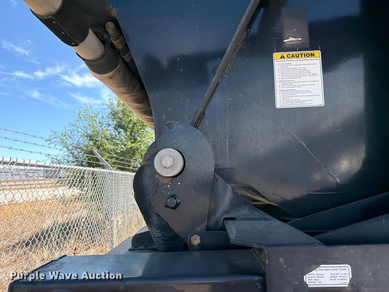 image for item ED0204 2014 Circle R  by Thurston SS402 side dump trailer