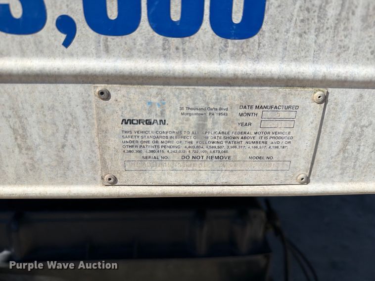 image for item EF1407 2002 International 4400 box truck
