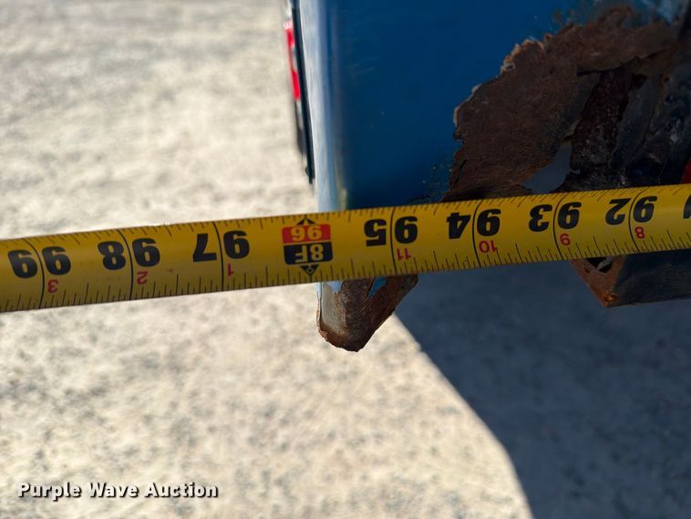image for item EF1407 2002 International 4400 box truck