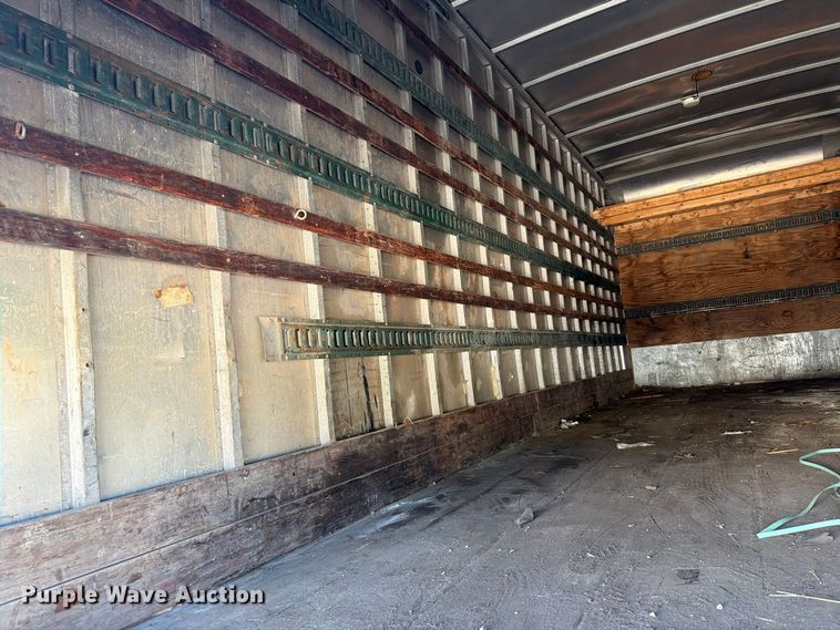 image for item EF1407 2002 International 4400 box truck