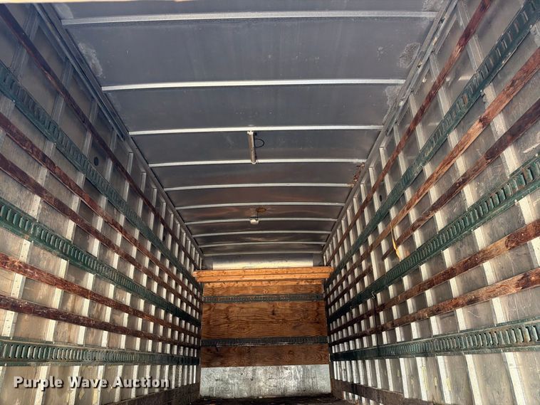 image for item EF1407 2002 International 4400 box truck