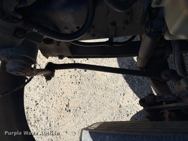 image for item EF1407 2002 International 4400 box truck