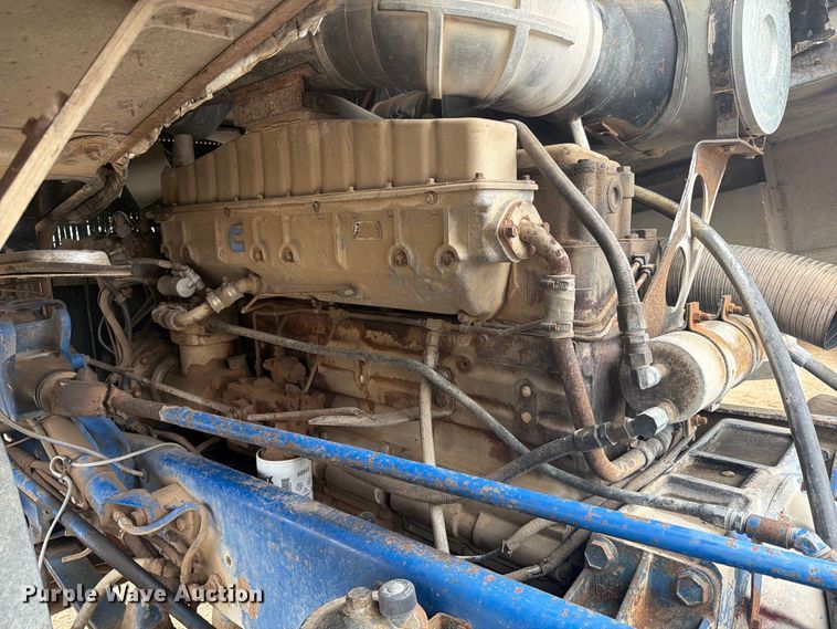 image for item EI7674 1983 Freightliner FLT semi truck