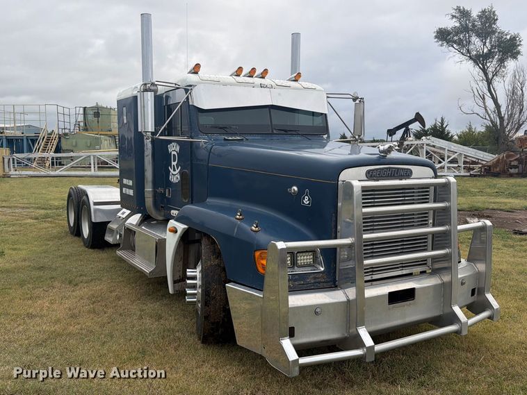image for item EI7675 1994 Freightliner FLD semi truck