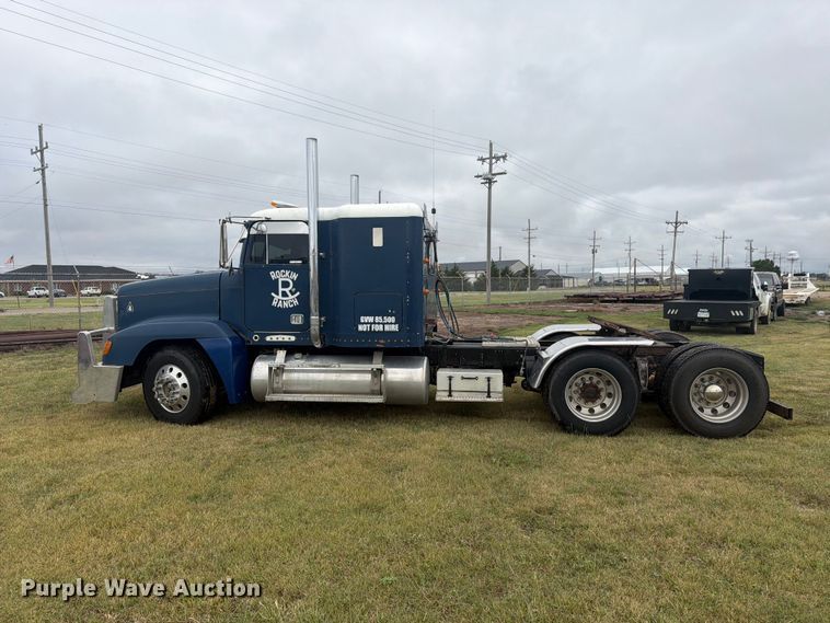 image for item EI7675 1994 Freightliner FLD semi truck