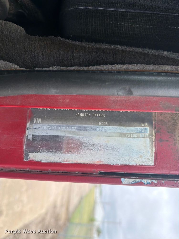 image for item EI7681 1987 International F9370 semi truck