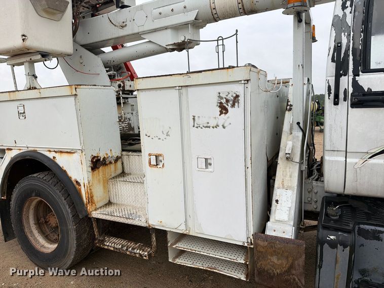 image for item EI7741 1997 Chevrolet C7500 bucket truck