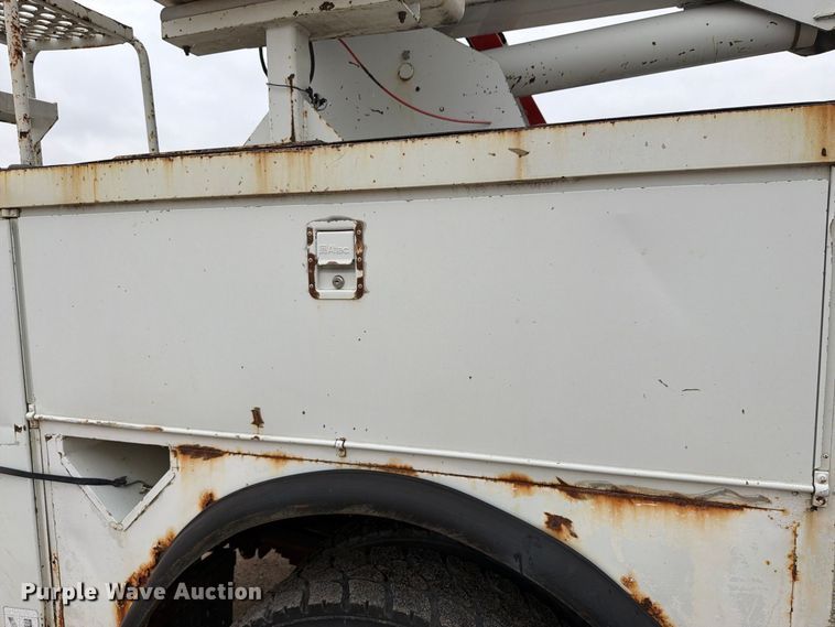 image for item EI7741 1997 Chevrolet C7500 bucket truck