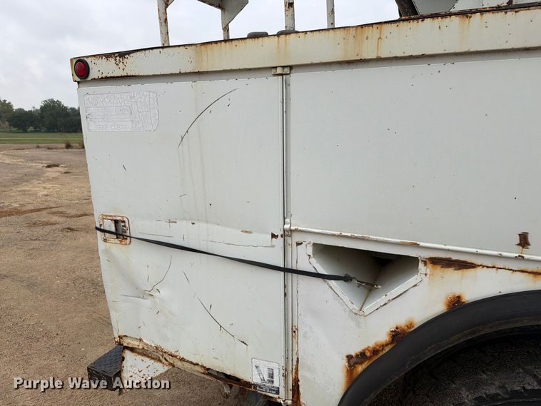 image for item EI7741 1997 Chevrolet C7500 bucket truck