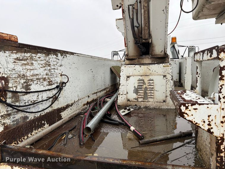 image for item EI7741 1997 Chevrolet C7500 bucket truck