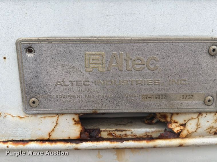 image for item EI7741 1997 Chevrolet C7500 bucket truck