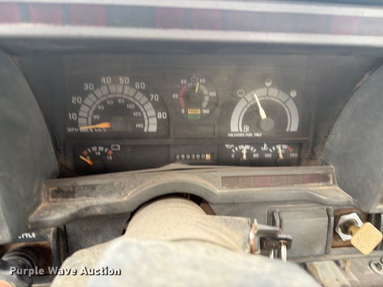 image for item EI7741 1997 Chevrolet C7500 bucket truck