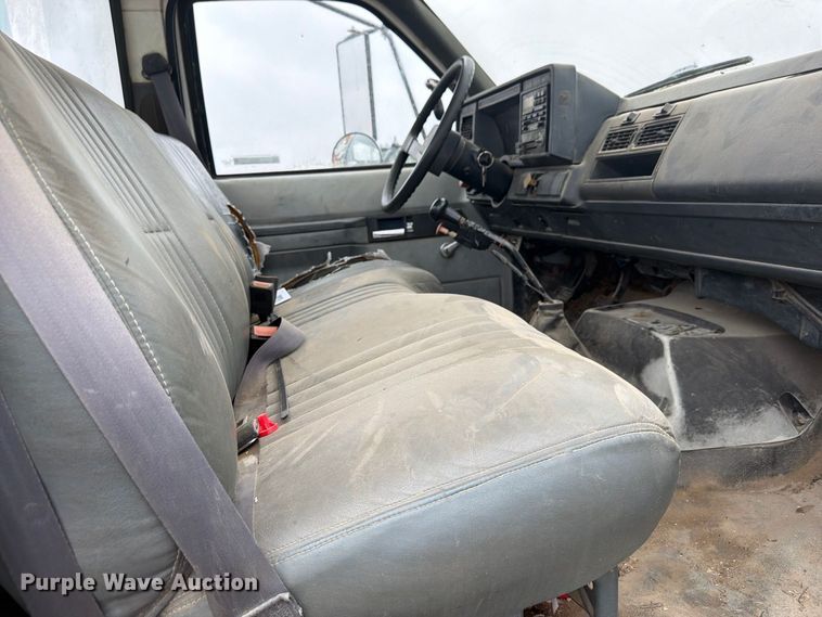 image for item EI7741 1997 Chevrolet C7500 bucket truck