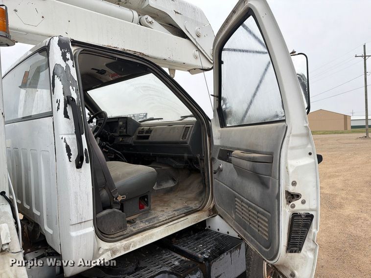image for item EI7741 1997 Chevrolet C7500 bucket truck