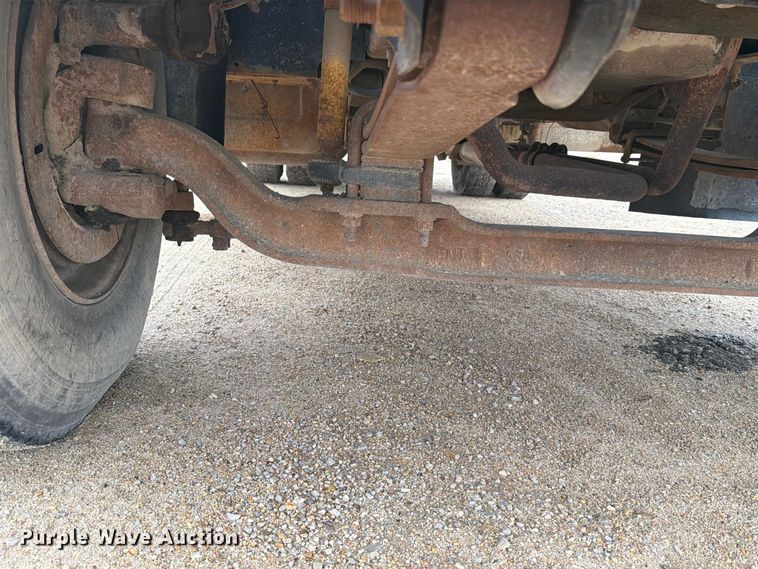 image for item EI7741 1997 Chevrolet C7500 bucket truck