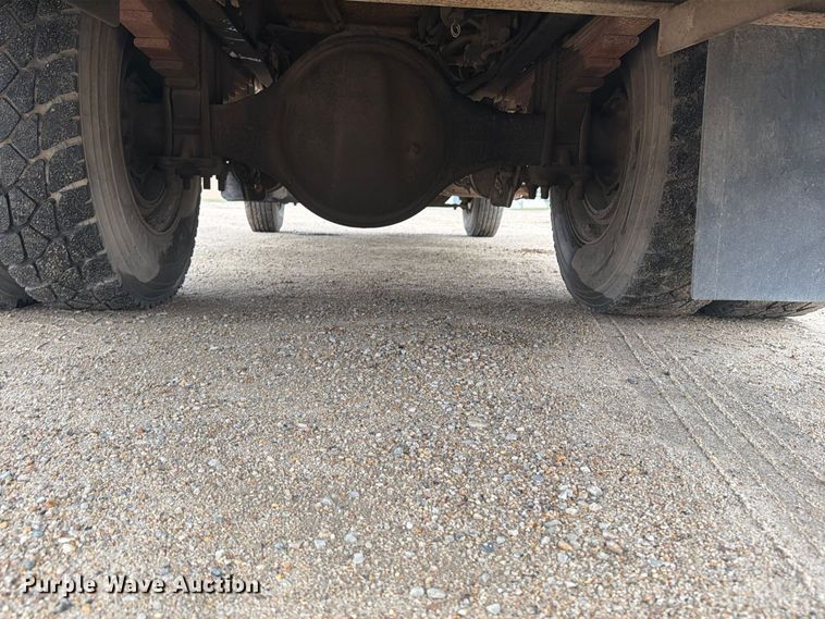 image for item EI7741 1997 Chevrolet C7500 bucket truck