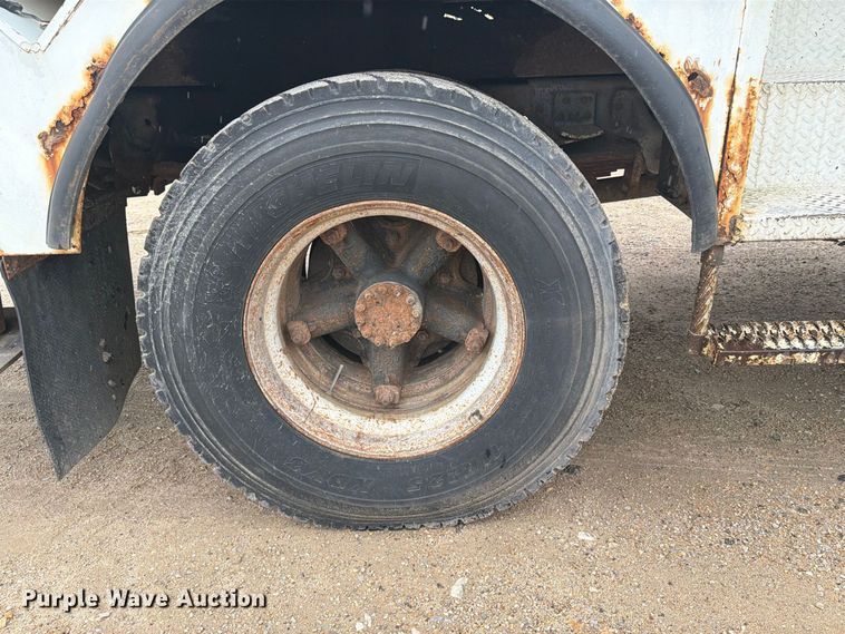 image for item EI7741 1997 Chevrolet C7500 bucket truck