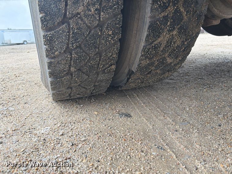image for item EI7741 1997 Chevrolet C7500 bucket truck