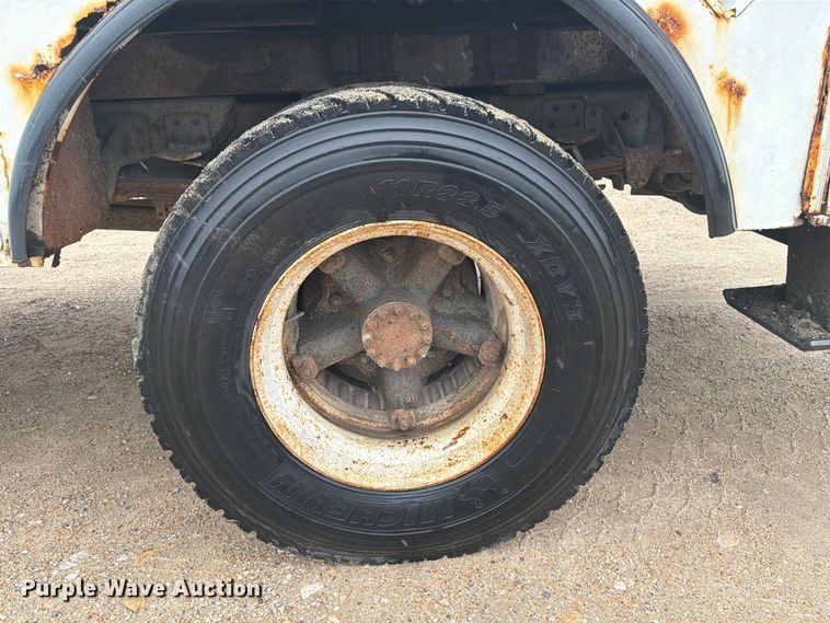 image for item EI7741 1997 Chevrolet C7500 bucket truck