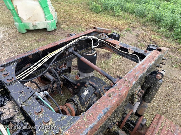 image for item EI7743 2001 Sterling ST9500 truck chassis