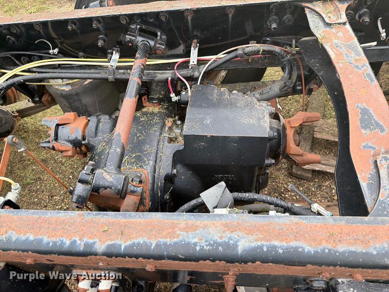 image for item EI7743 2001 Sterling ST9500 truck chassis