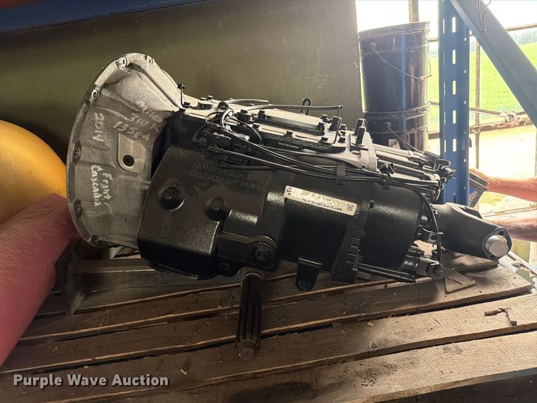 image for item EI7747 Eaton Fuller Roadranger 13 speed transmission