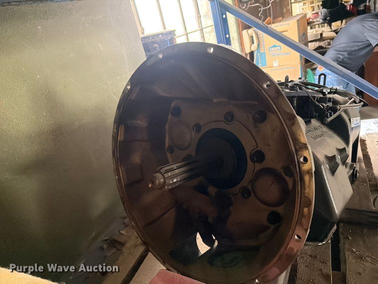 image for item EI7747 Eaton Fuller Roadranger 13 speed transmission