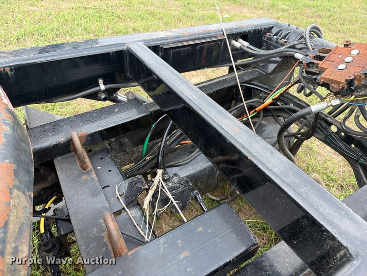 image for item EI7748 Master Lift 5000 truck mounted fork lift