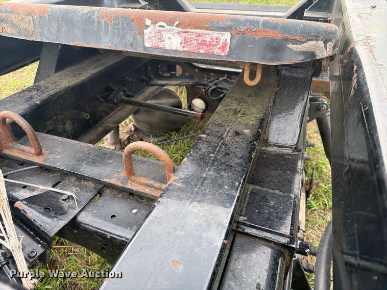 image for item EI7748 Master Lift 5000 truck mounted fork lift