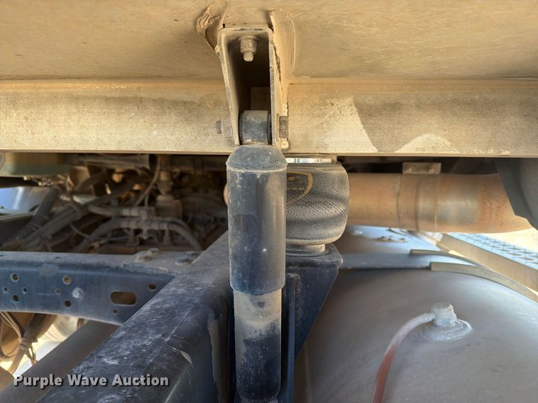 image for item EI7770 2007 Western Star 4900SA semi truck