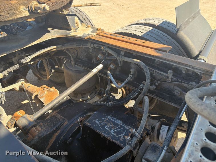 image for item EI7770 2007 Western Star 4900SA semi truck
