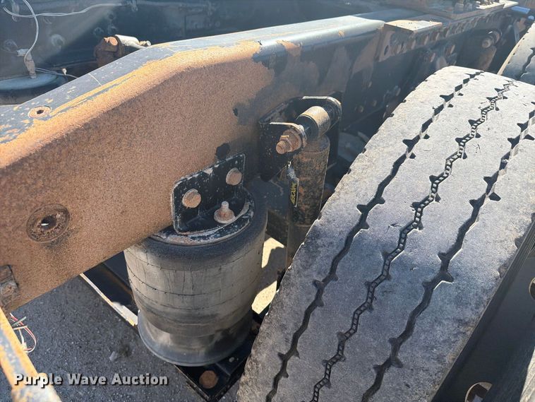 image for item EI7770 2007 Western Star 4900SA semi truck