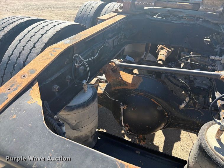 image for item EI7770 2007 Western Star 4900SA semi truck
