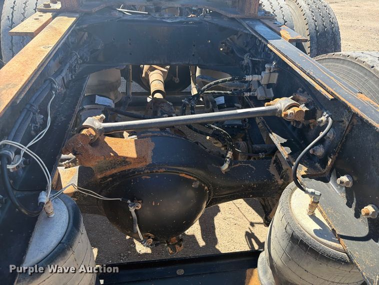 image for item EI7770 2007 Western Star 4900SA semi truck