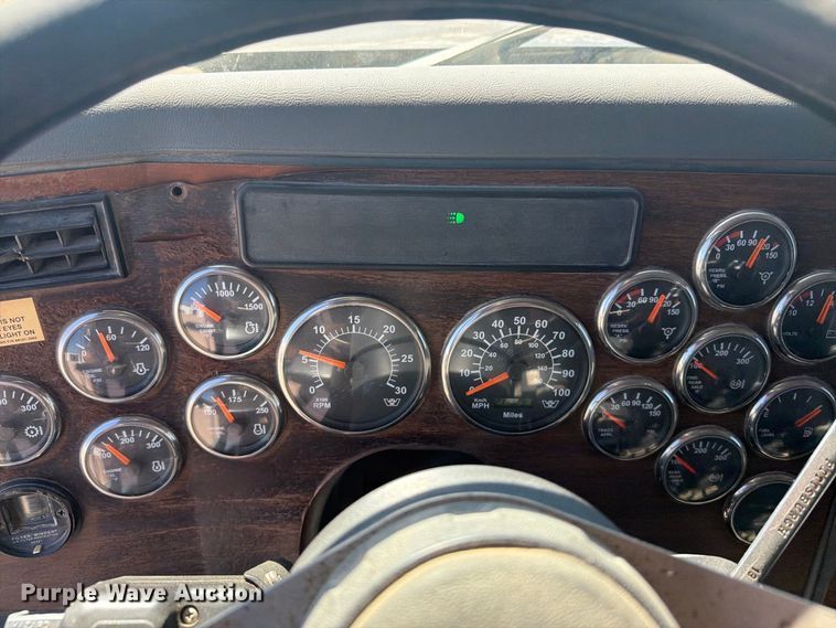 image for item EI7770 2007 Western Star 4900SA semi truck
