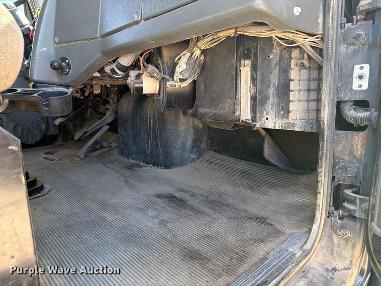 image for item EI7770 2007 Western Star 4900SA semi truck