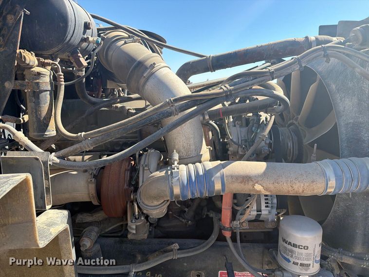 image for item EI7770 2007 Western Star 4900SA semi truck