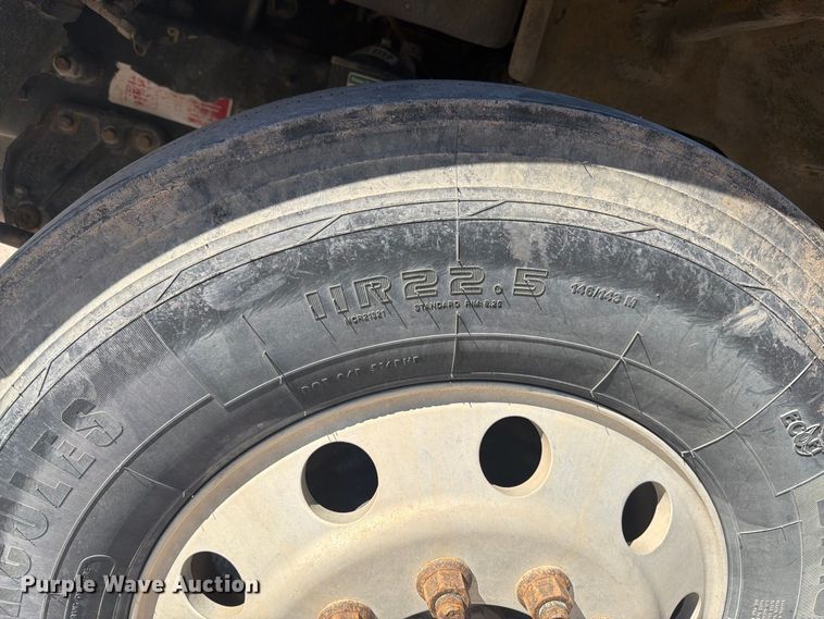 image for item EI7770 2007 Western Star 4900SA semi truck