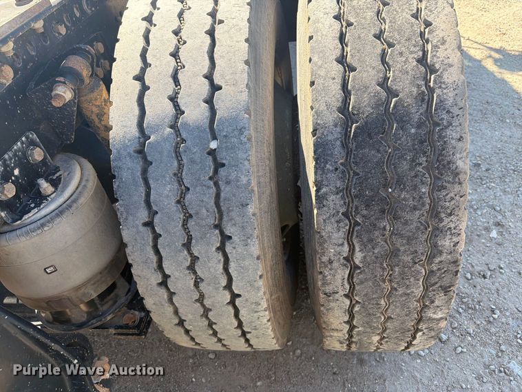 image for item EI7770 2007 Western Star 4900SA semi truck