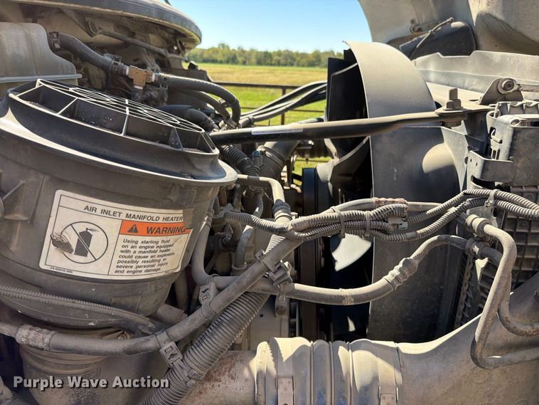 image for item EO8796 2009 Freightliner Business Class M2 Crew Cab rollback truck