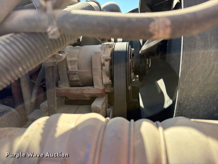 image for item EO8796 2009 Freightliner Business Class M2 Crew Cab rollback truck