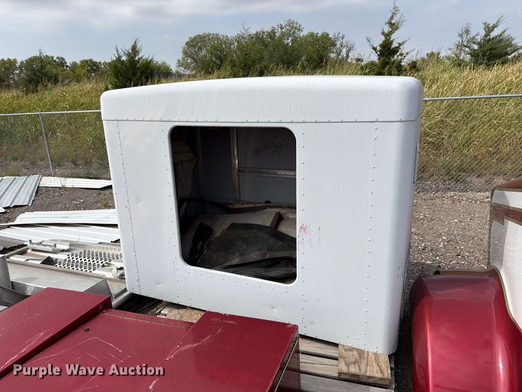 image for item EP7826 Kenworth sleeper