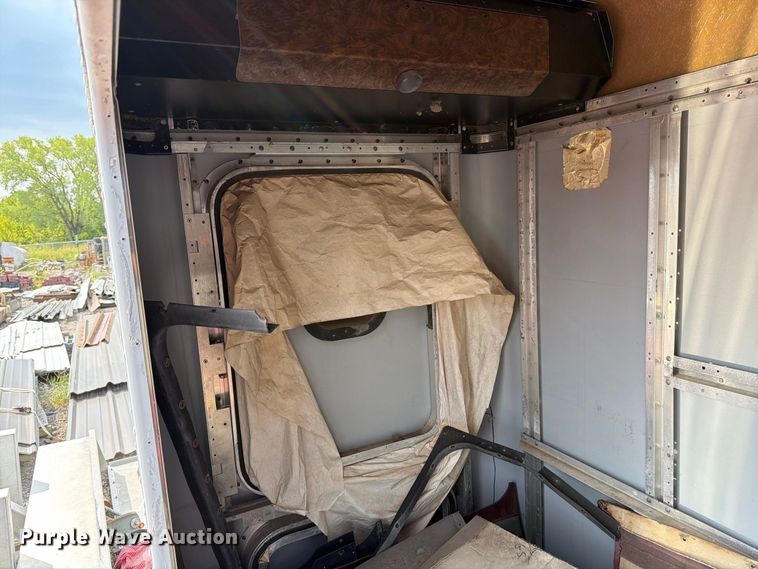 image for item EP7826 Kenworth sleeper