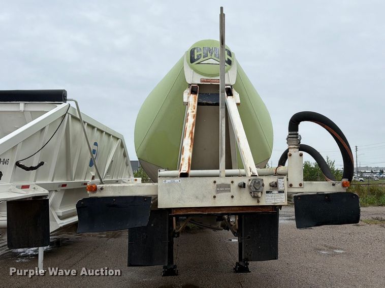 image for item EP7852 1990 Fruehauf HAB-F2-JA 1000 pneumatic dry bulk trailer