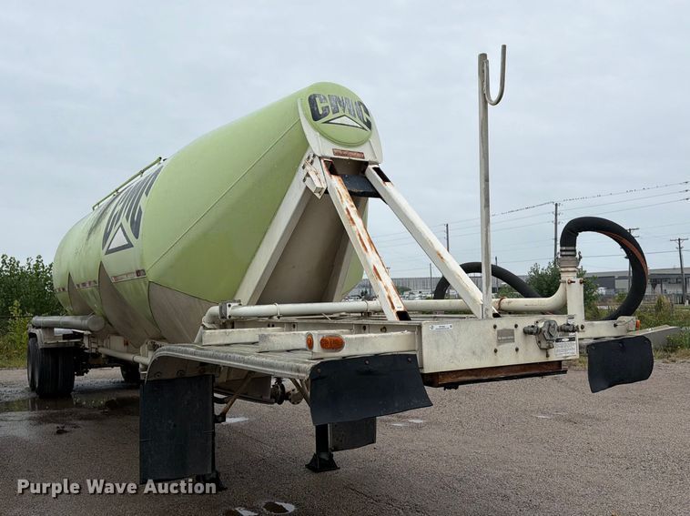image for item EP7852 1990 Fruehauf HAB-F2-JA 1000 pneumatic dry bulk trailer