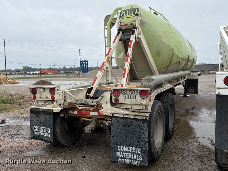 image for item EP7852 1990 Fruehauf HAB-F2-JA 1000 pneumatic dry bulk trailer