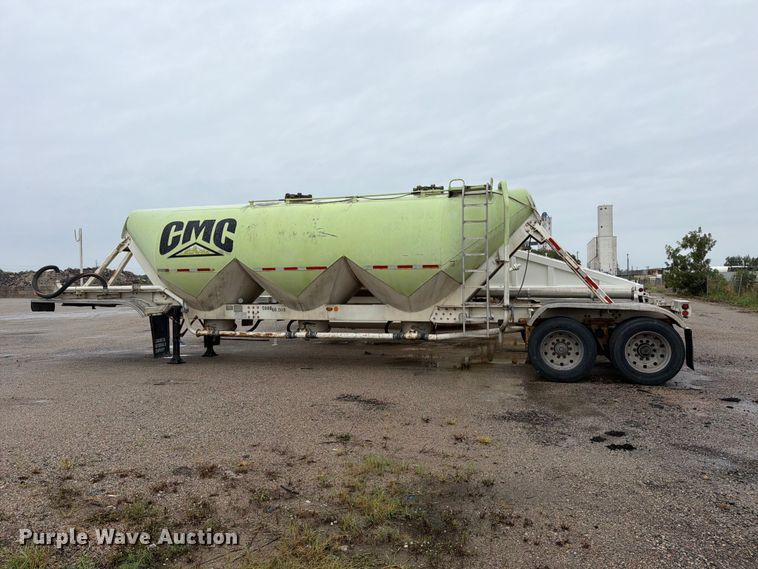 image for item EP7852 1990 Fruehauf HAB-F2-JA 1000 pneumatic dry bulk trailer