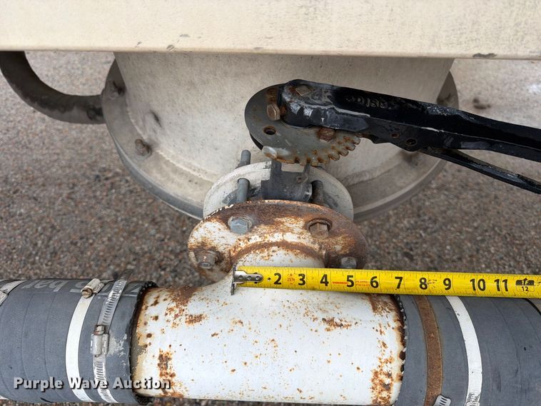 image for item EP7852 1990 Fruehauf HAB-F2-JA 1000 pneumatic dry bulk trailer